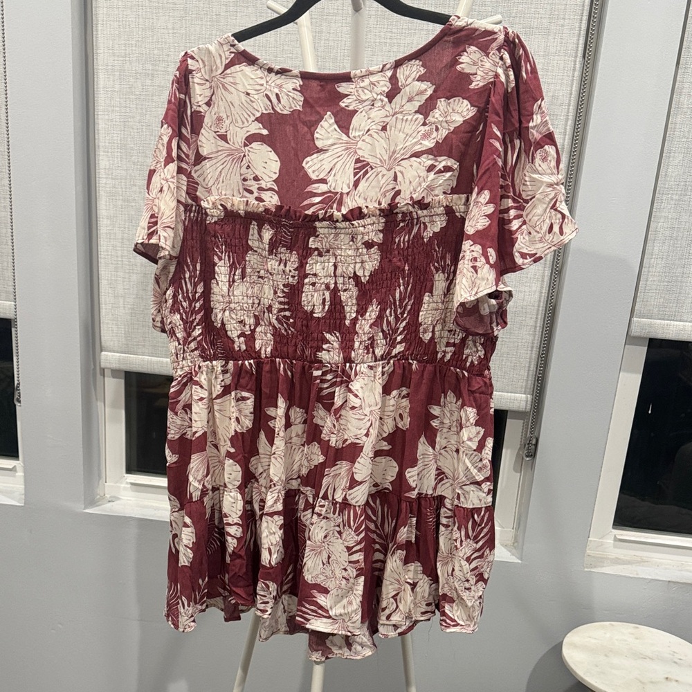 Torrid Burgundy and Cream Floral Blouse 3X - Picture 5 of 5